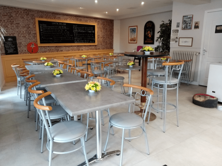 Salle à manger du restaurant.