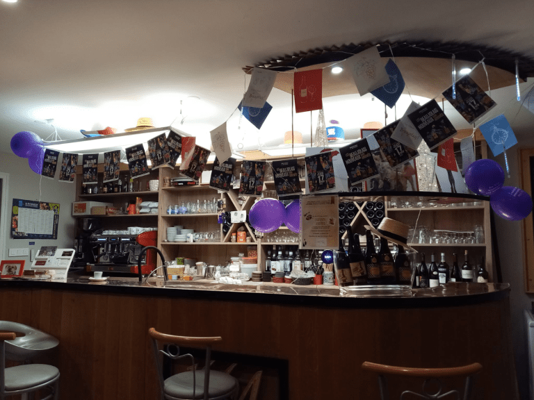 Le bar du restaurant.